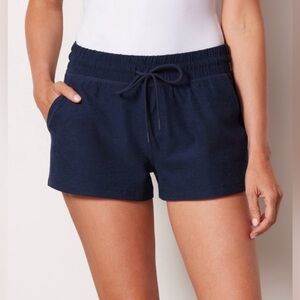 Beyond Yoga Worked Up Shorts Size L